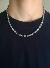 Load image into Gallery viewer, Rolo Choker Chain