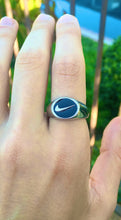 Load image into Gallery viewer, Swoosh Signet Ring