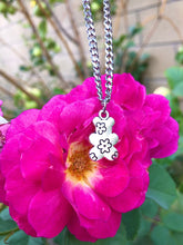 Load image into Gallery viewer, Flower Teddy Necklace