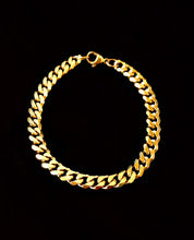 Load image into Gallery viewer, Gold Curb Bracelet